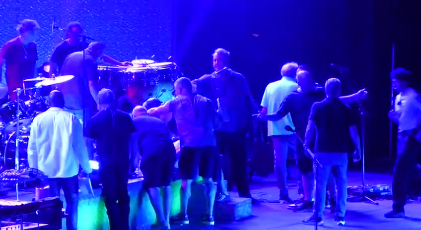 Renowned guitarist, Carlos Santana collapses on stage.