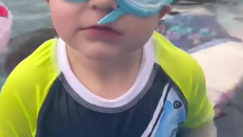 The kid is hilarious! 😂😂😂