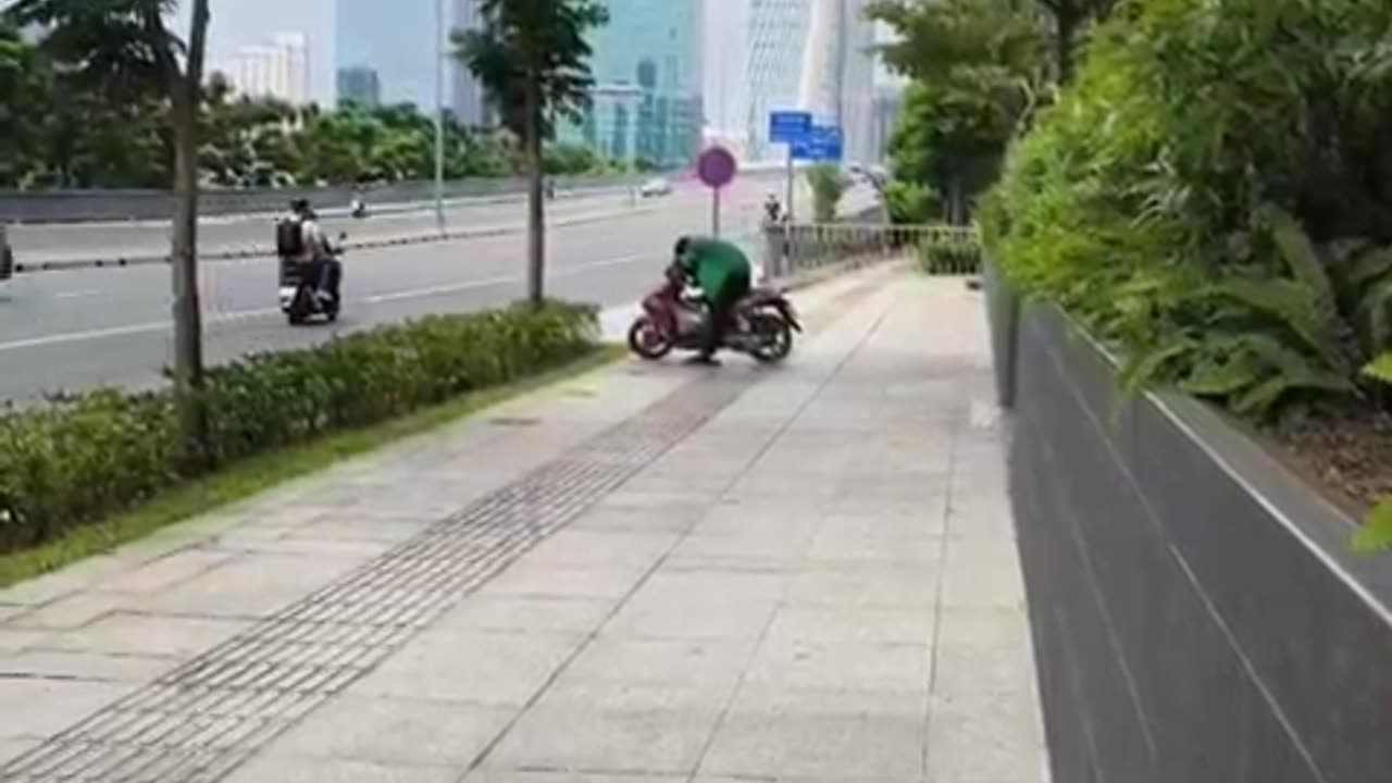 fatty demon pig - 2024 - October 17th part 001