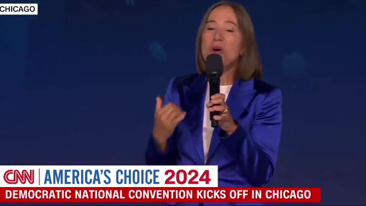 🚨 Kamala Best Friend was invited to speak and OMG! She is Weird