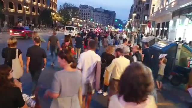 MULTITUDINARIA MANIFESTACIÓN EN VALENCIA CONTRA EL PASAPORTE NAZI