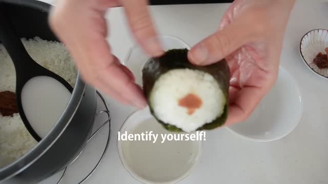 Making Onigiri