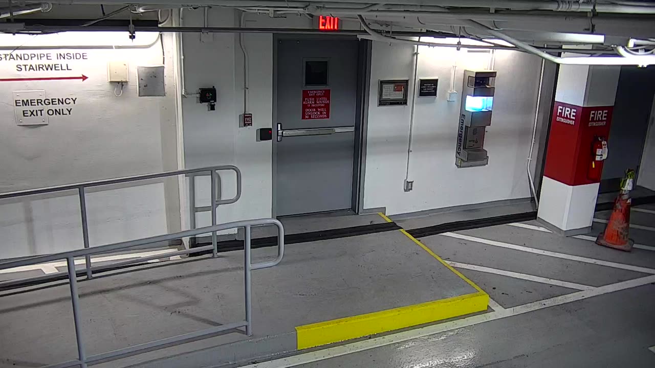 6159RHOBG3G305BNorthLobby_2021-01-06_12h40min02s330ms.mp4