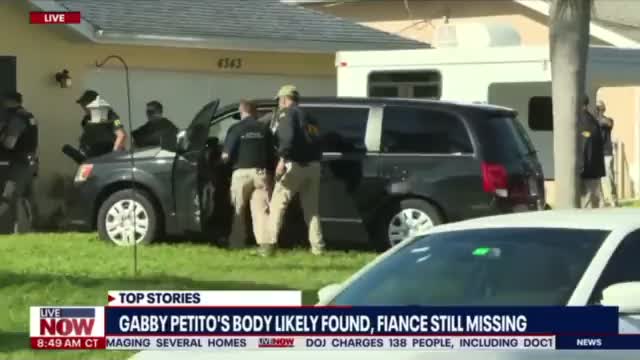 FBI Executes Search Warrant At Home Of Gabby Petito's Fiancé Brian Laundrie CRIME SCENE