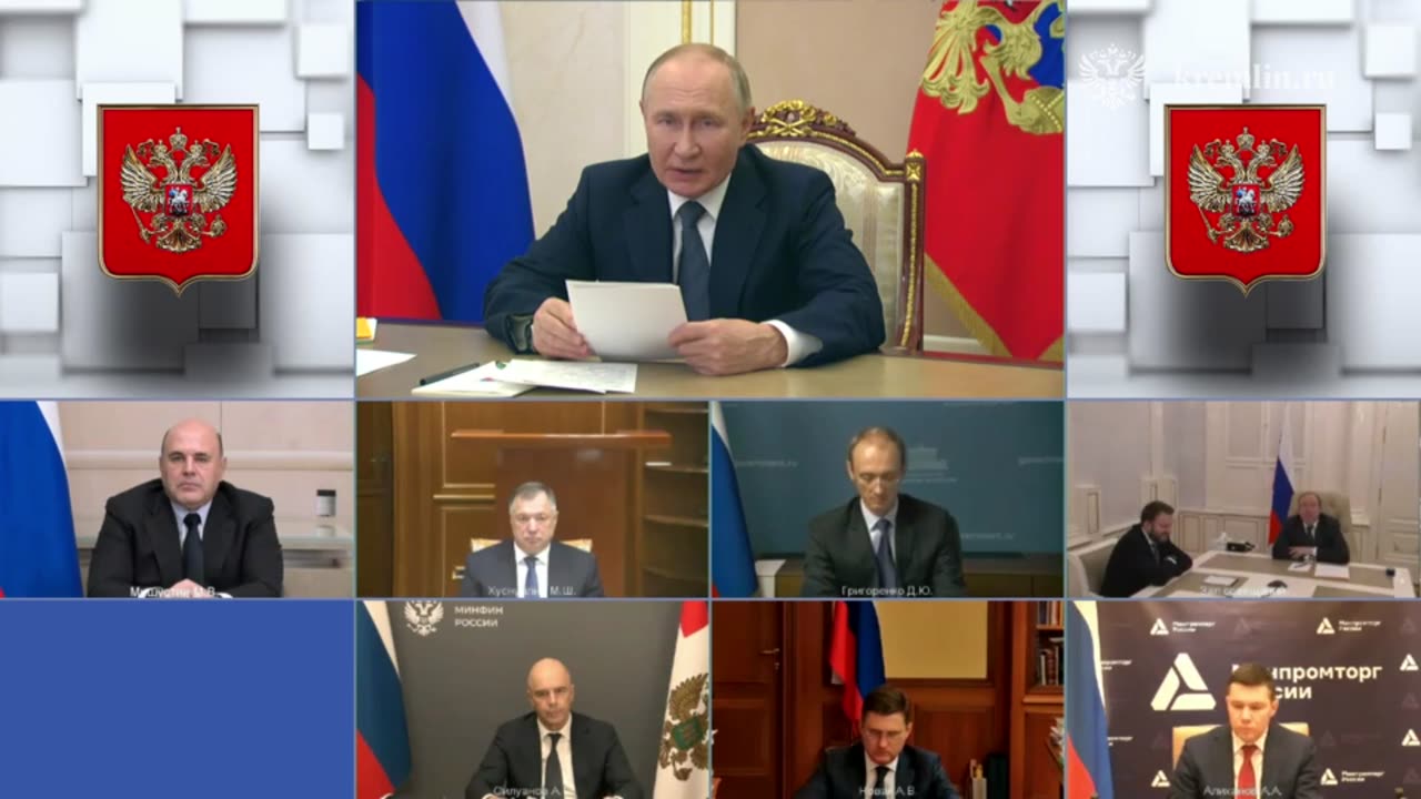 Владимир Путин по видеосвязи проводит совещание по экономическим вопросам
