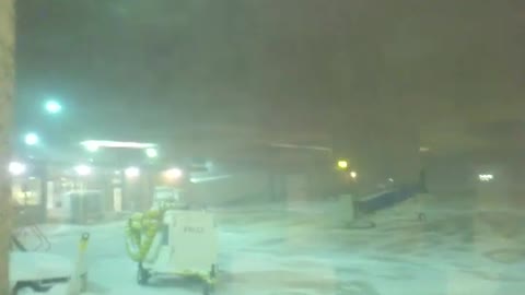 Heavy Snow at Akron Canton Airport Feb 2014