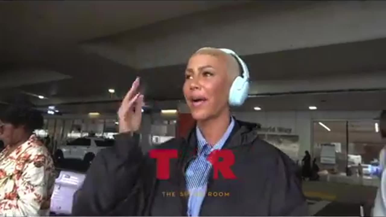 Amber Rose defends Trump/Vance on Haiti drama.