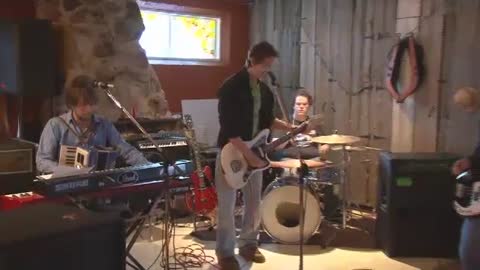 Bronco Camp Band lance un album plus étoffé