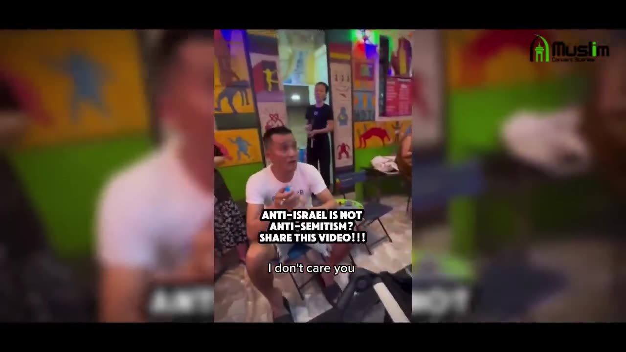 Brave Vietnam Man kicks out Entitled JEWISH Family from his Cafe!