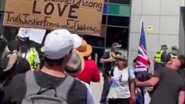 Melbourne Channel 7 Headquarters “Tell the truth”