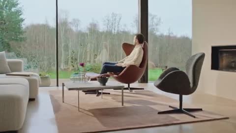 Egg™ lounge chair