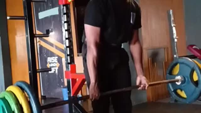 Deadlift (Conventional) 264 LBS