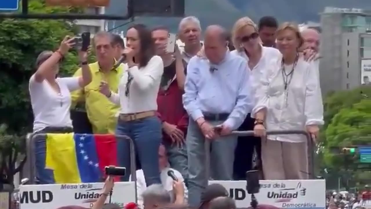 Venezuelan opposition leader María Corina Machado declares: “Military