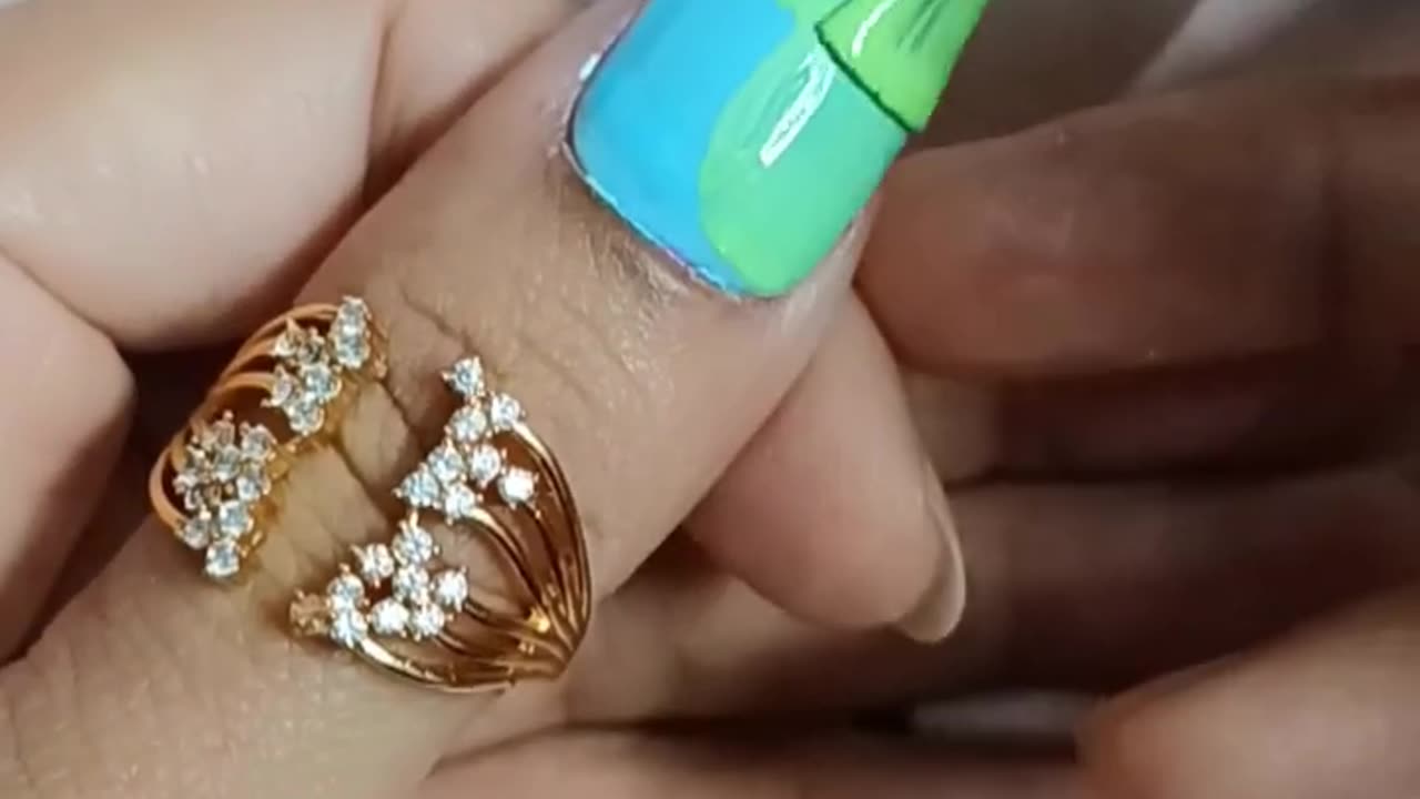 nail art at home #nailart #simplenails #nailarttutorial