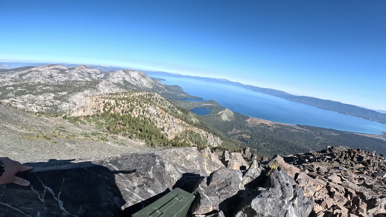 [Travel] Mt. Tallac Peak (South Lake Tahoe, CA)