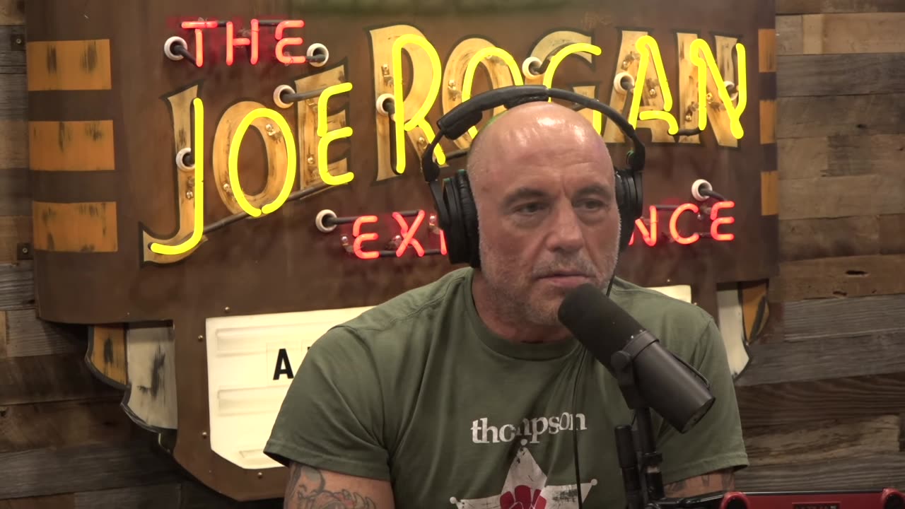 Joe Rogan Experience #2194 - Luis Elizondo