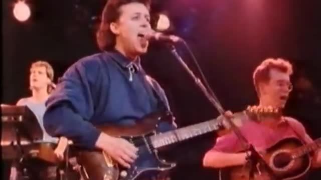 Tears For Fears - Everybody Wants to Rule the World (Live 1985)