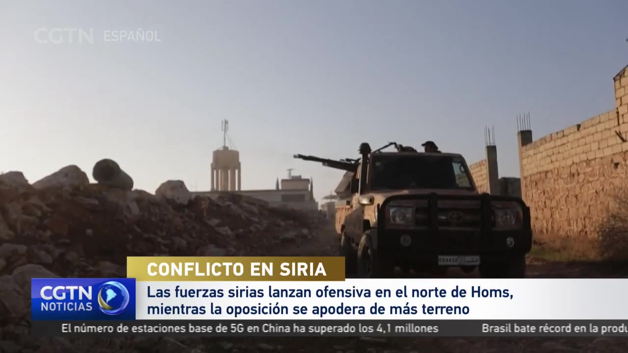 Fuerzas sirias lanzan ofensiva en el norte de Homs mientras la oposición se apodera de más terreno