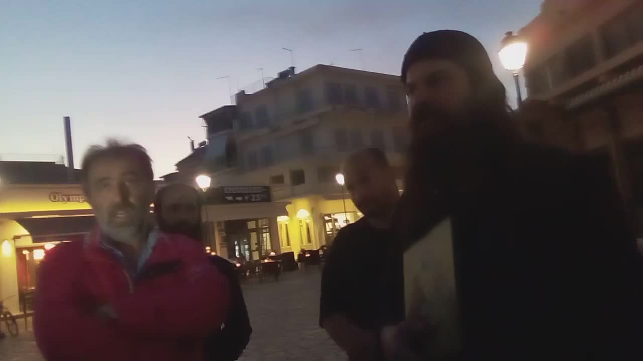ΑΣ ΥΠΟΦΈΡΟΥΜΕ ΚΑΙ ΛΙΓΟ