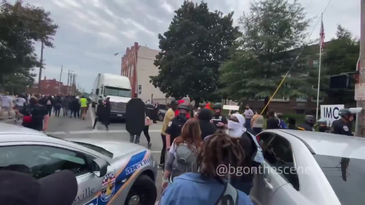 Louisville police had set up around Jefferson Square downtown