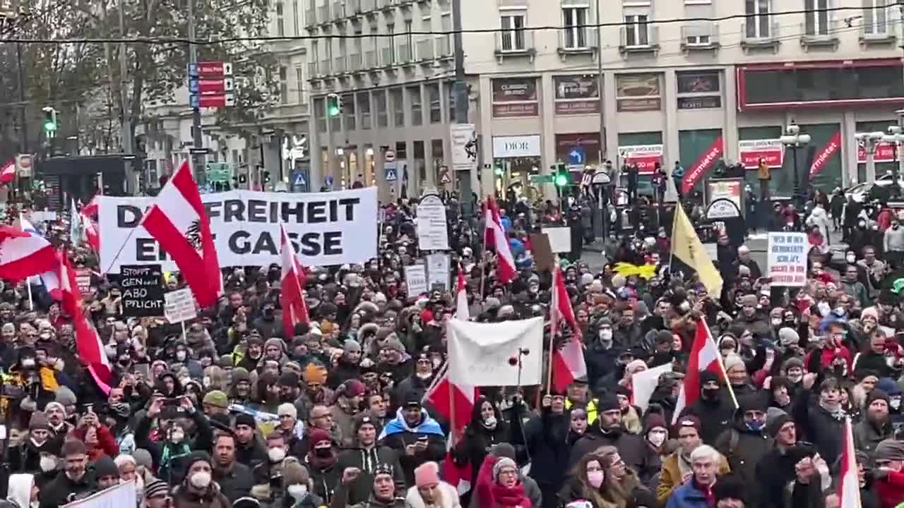 Thousands protest covid-tyranny in Vienna, Austria.