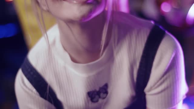beautiful-teenage-girl-in-amusement-park