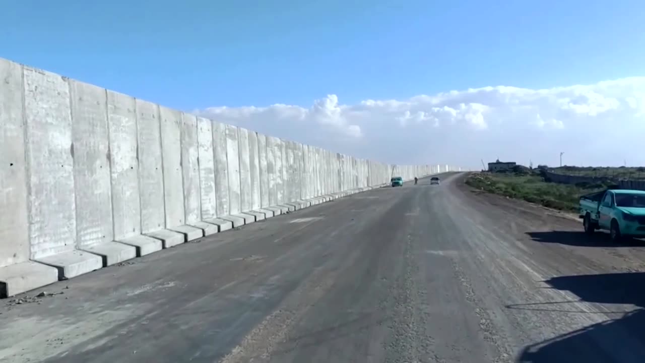 Egypt builds cement fence in Rafah for aid 'logistics'