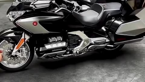 1:12 Honda gold wing die-cast model