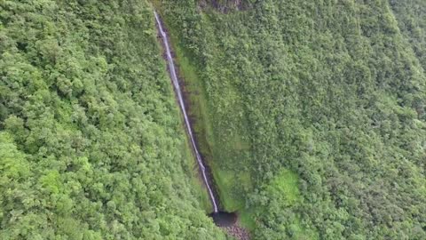 Waterfalls - Les cascades de l'île de la Réunion en drone