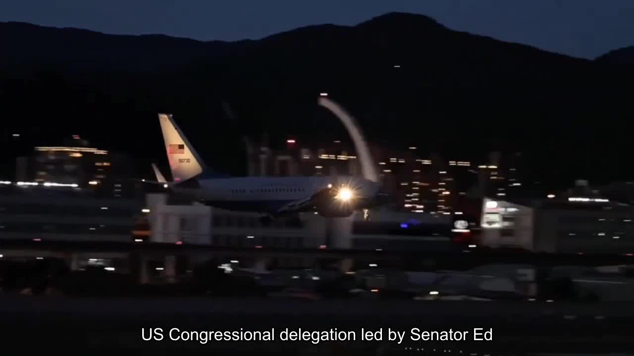 A delegation of the US Congress led by Senator Ed Markey arrived on a two-day visit to Taiwan.