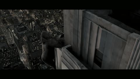 King Kong _ Christmas With Kong in Central Park in 4K HDR