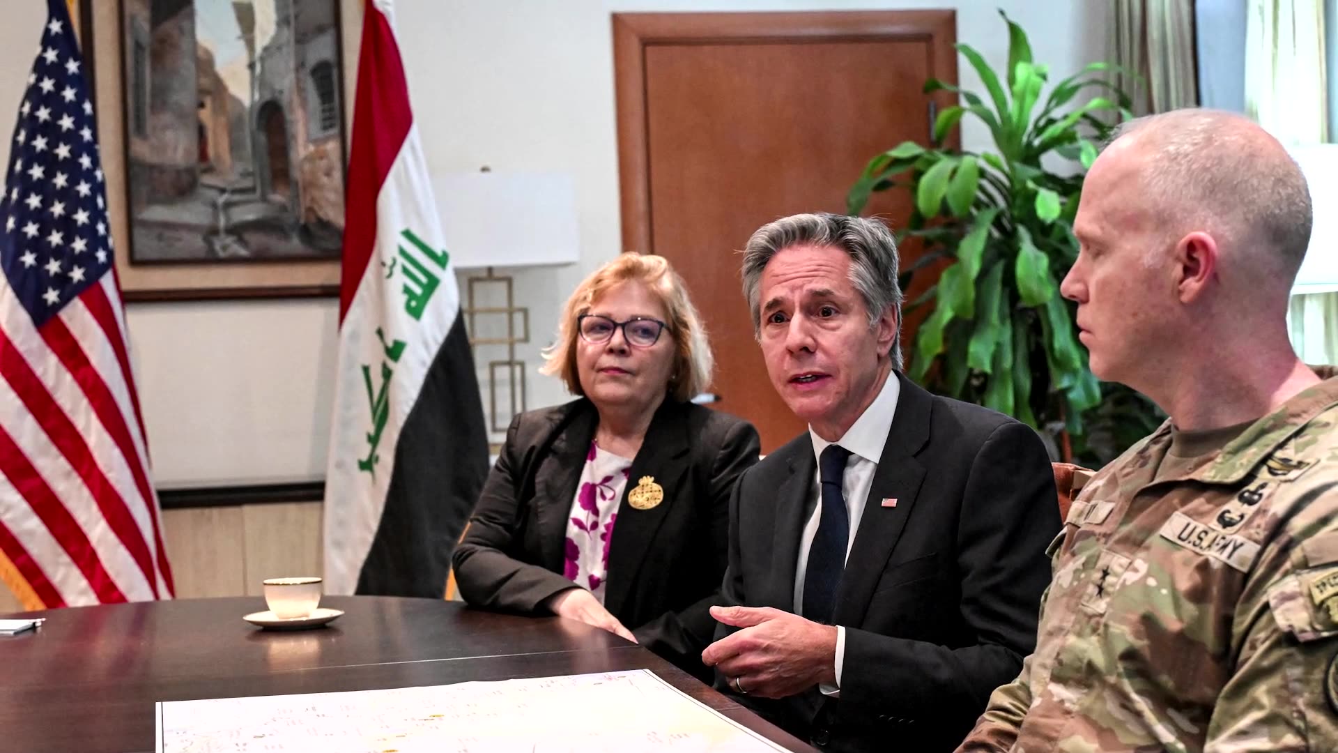 Blinken makes unannounced Iraq visit as part of Syria diplomacy push