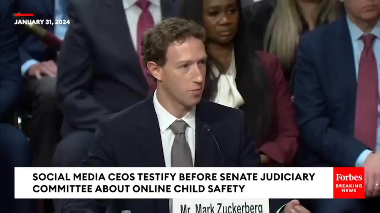 Josh Hawley Gets Applauded Multiple Times Ruthlessly Grilling Mark Zuckerberg