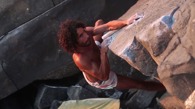 Boulder Portugal - Climbing Ericeira