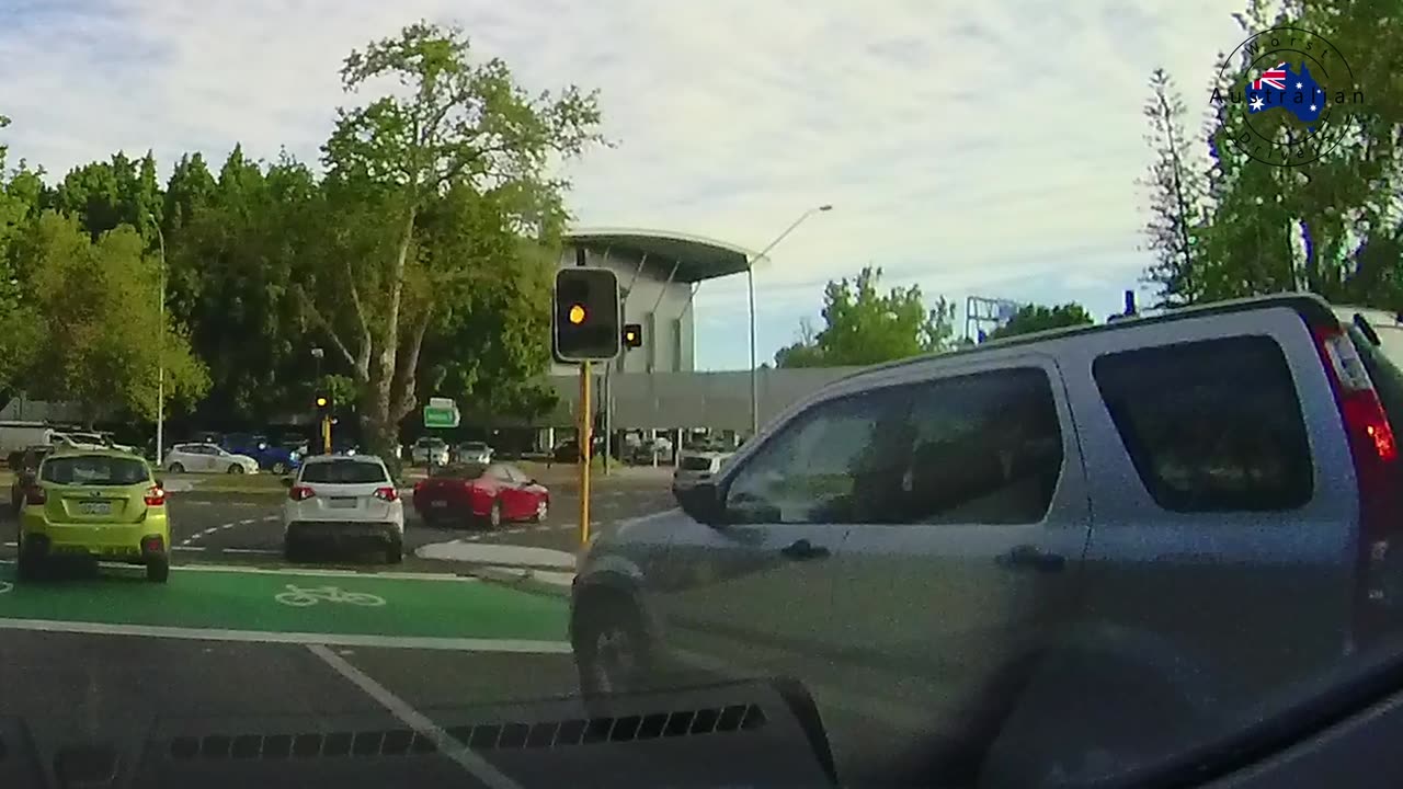 Red light right turn ONLY straight lane