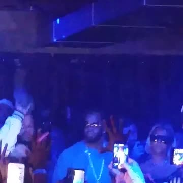 Justin Bieber Giving Dome to Odell Beckham!!