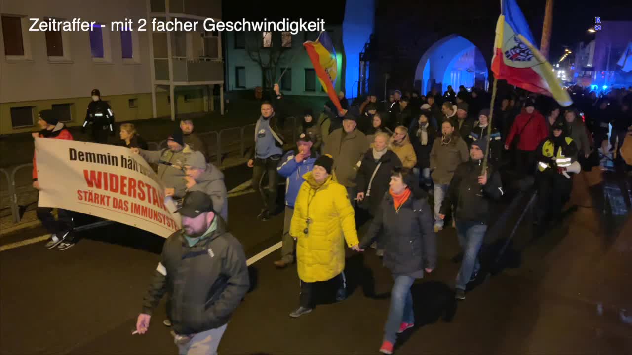 Demmin: Der Demonstrationszug mal im Zeitraffer 10-02-2022