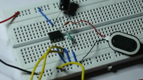 The best LM386 video tutorial ever!