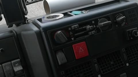 Proteste su autostrada, i camionisti solidali si ritrovano per scopo comune: Stop dittatura!
