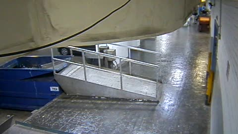 3803FHOBBALoadingDock_2021-01-06_07h40min01s120ms.mp4