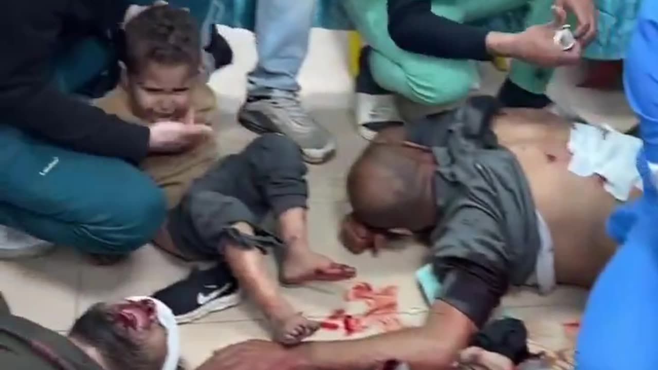 NOT A MOVIE THIS IS A HOSPITAL IN GAZA