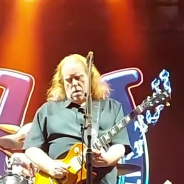 Warren Haynes (Gov't Mule) - LIVE @ 420Fest (Short 2)