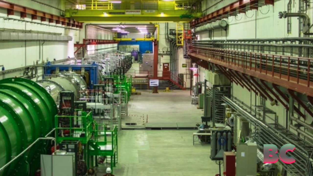 NA62 experiment at CERN observes ultra-rare particle decay