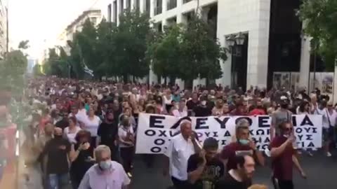 Patriots Take to the Streets in Greece Against Mandatory Jabs While Chanting "DOWN WITH THE JUNTA"