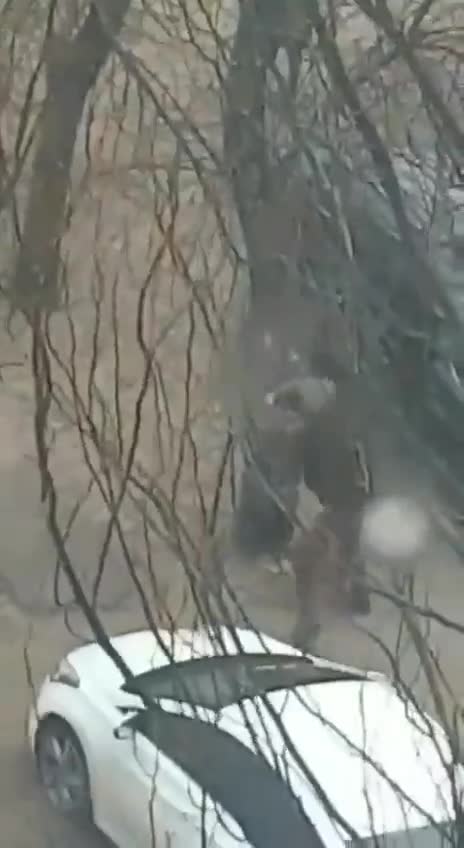 Ukraine: Ukraine militants hold civilians hostage