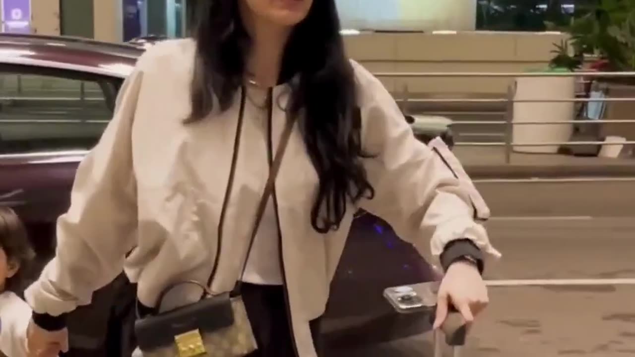 Natasa Stankovic Spotted with Agastya Pandya at the Airport