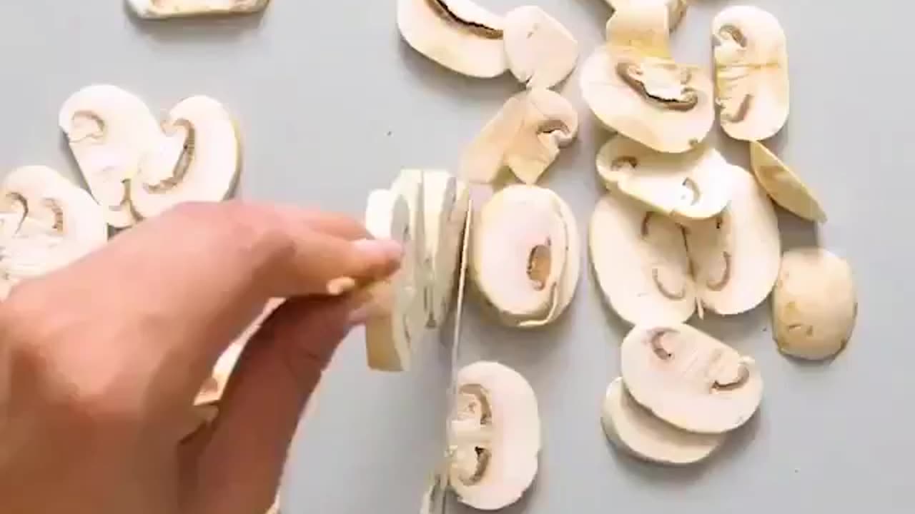 Lifehack do you like mushrooms? Then like to cut them up too.