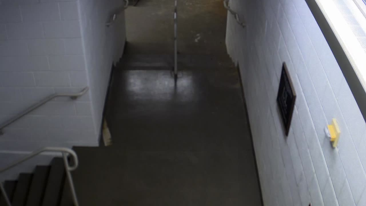 7187CVCULStair45North_2021-01-06_16h00min01s393ms.mp4