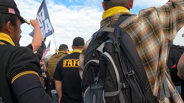 Antifa instigates and swings on Patriots at the Washington Monument in Dec 12th 2020