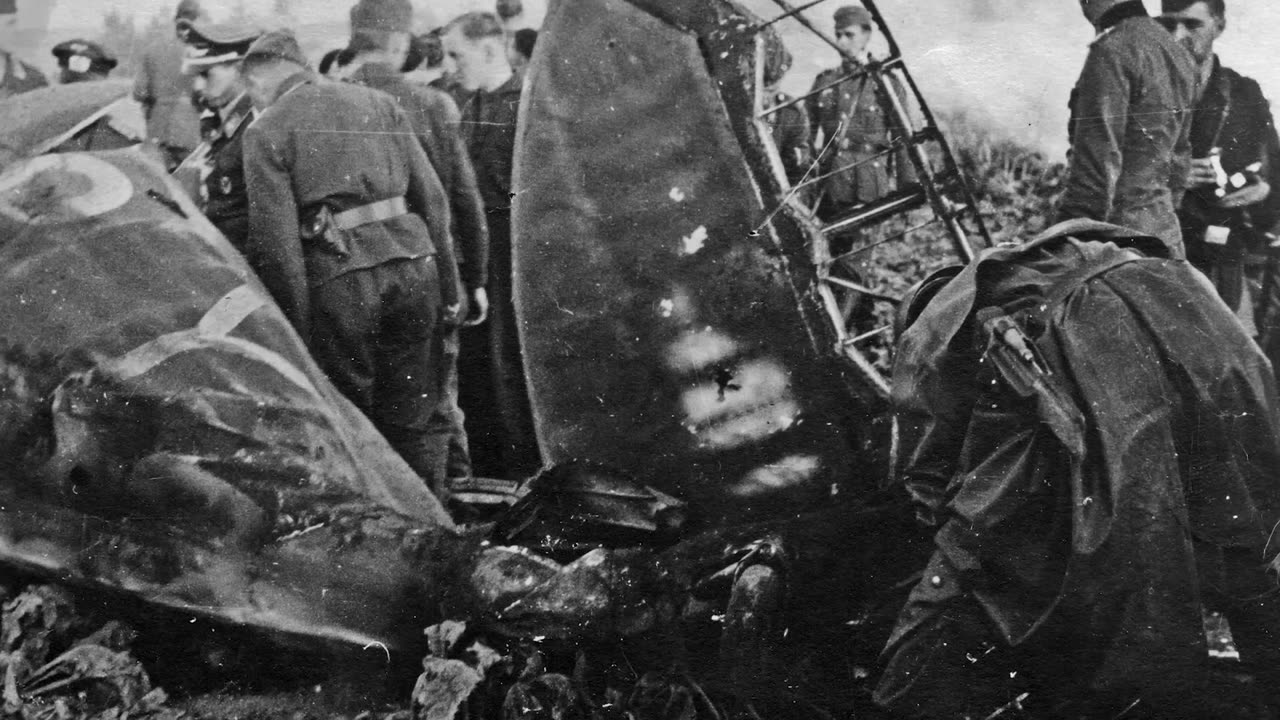 Unseen Battle of Britain footage of Spitfire crash